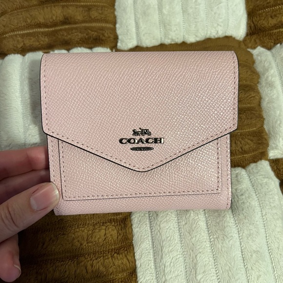 Coach Small Crossgrain Leather Wallet in Aurora NWTS! - Picture 1 of 9
